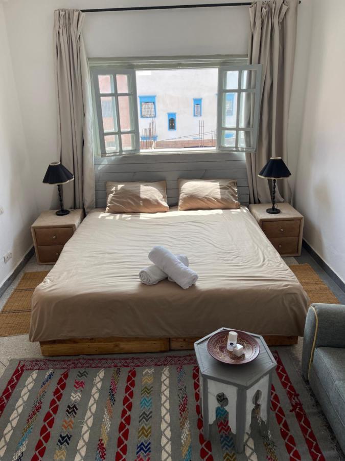 Anir Of Sea Tamraght Hostel ภายนอก รูปภาพ