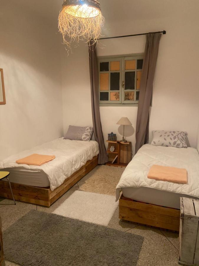 Anir Of Sea Tamraght Hostel ภายนอก รูปภาพ